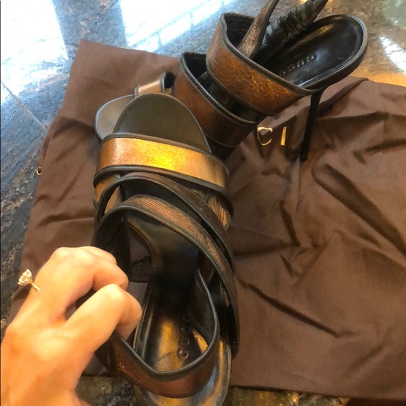 GUCCI HEELS - Picture 8 of 8